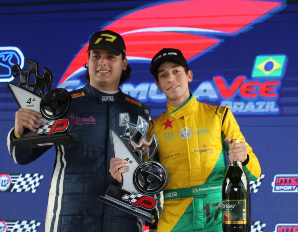 FOTOS/IMAGEMS: Fernando Santos / Formula Vee Brazil / Pilotos Otávio Artoni e Pedro Antunes da FVee Junior
