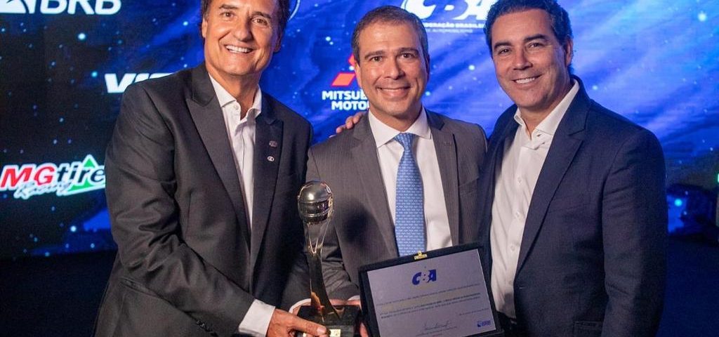Giovanni Guerra (CBA), Paulo Henrique Costa (BRB) e Lincoln Oliveira (Vicar) (Capacete de Ouro/Divulgação)