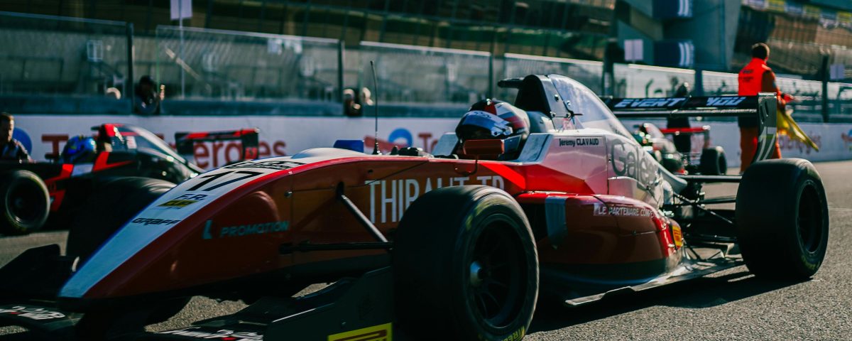 FOTO/IMAGEM: World Wide Web (Pexels-Mathias Dargnat) / Lacaille Race Group