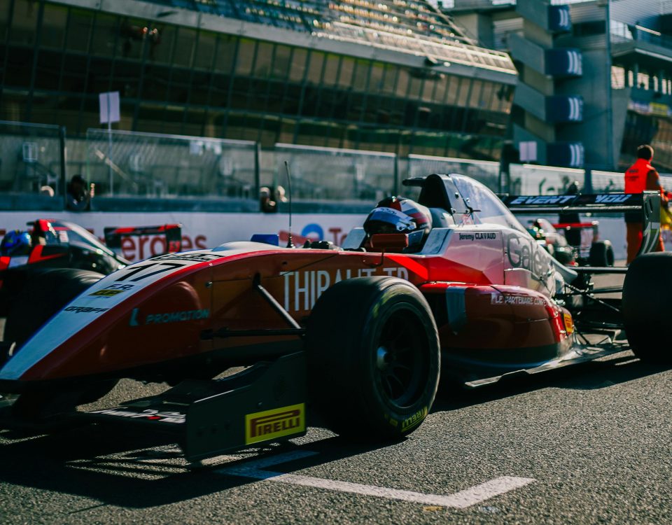 FOTO/IMAGEM: World Wide Web (Pexels-Mathias Dargnat) / Lacaille Race Group